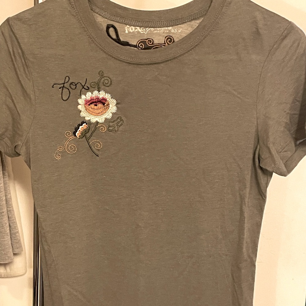 Fox Xl embroidered Shirt